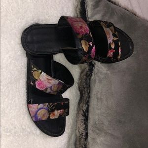 Floral sandals
